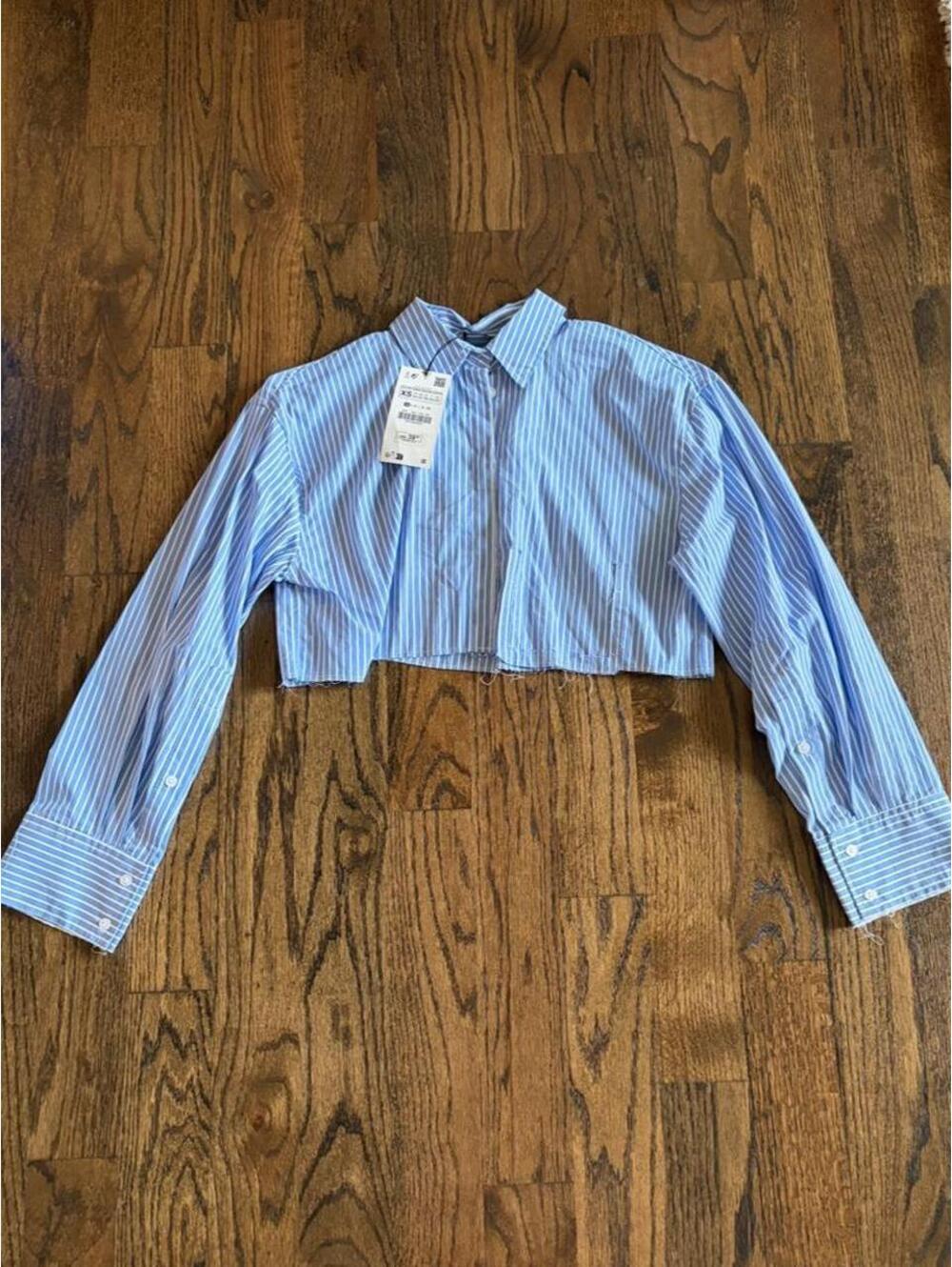NWT striped cropped button-up shirt